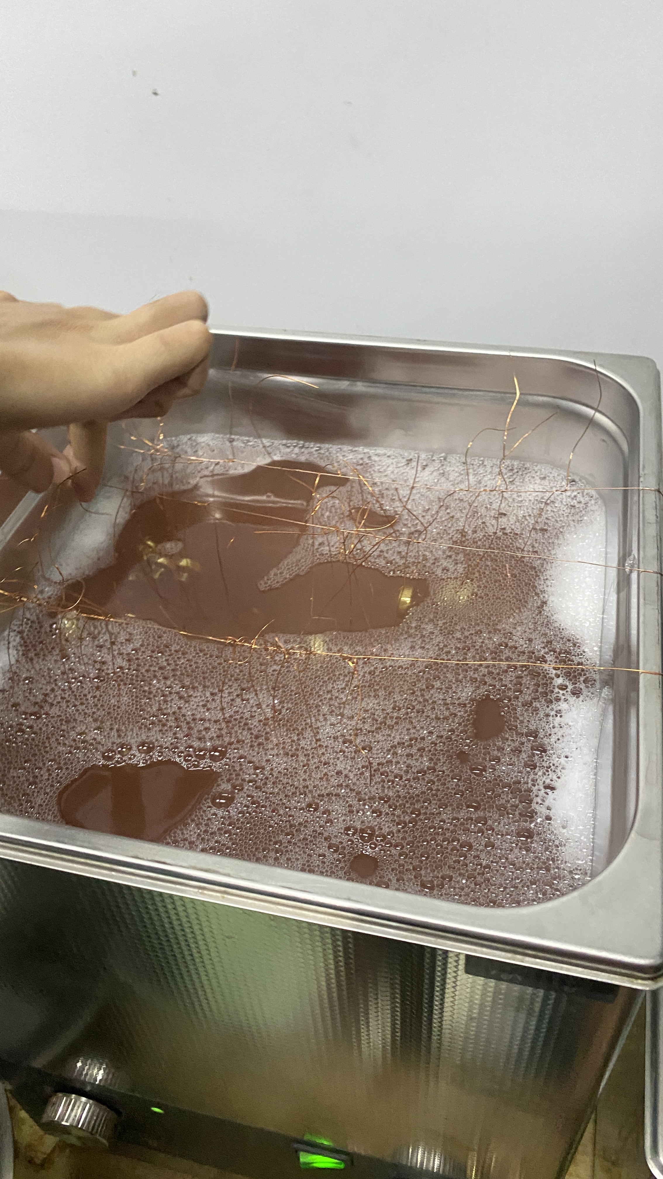 Electroplating bath tray